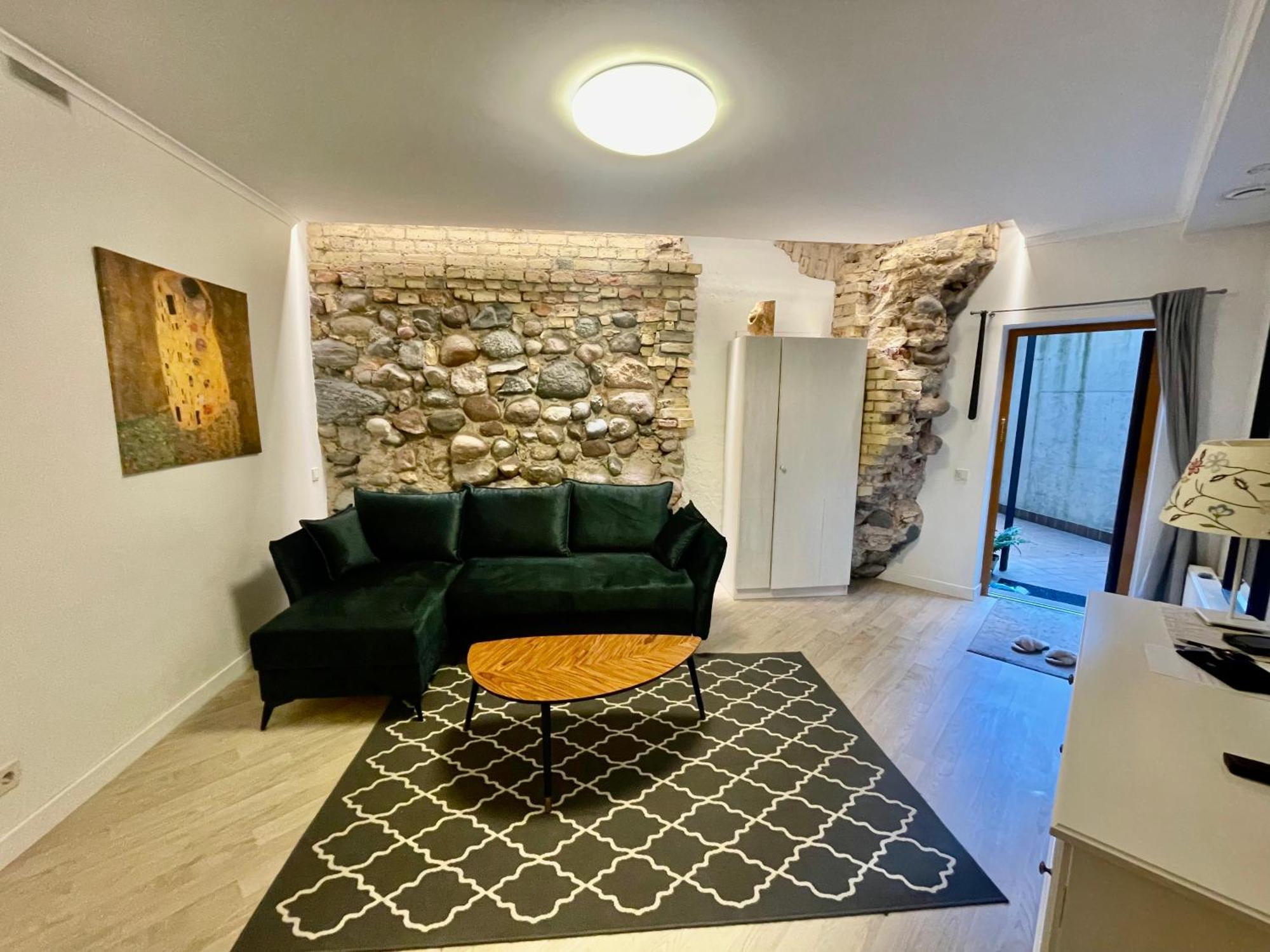 Six Apartment Simona Wilna Exterior foto