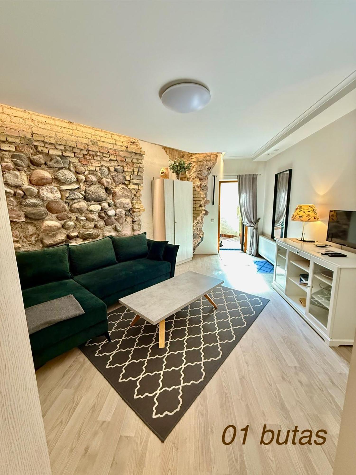 Six Apartment Simona Wilna Exterior foto