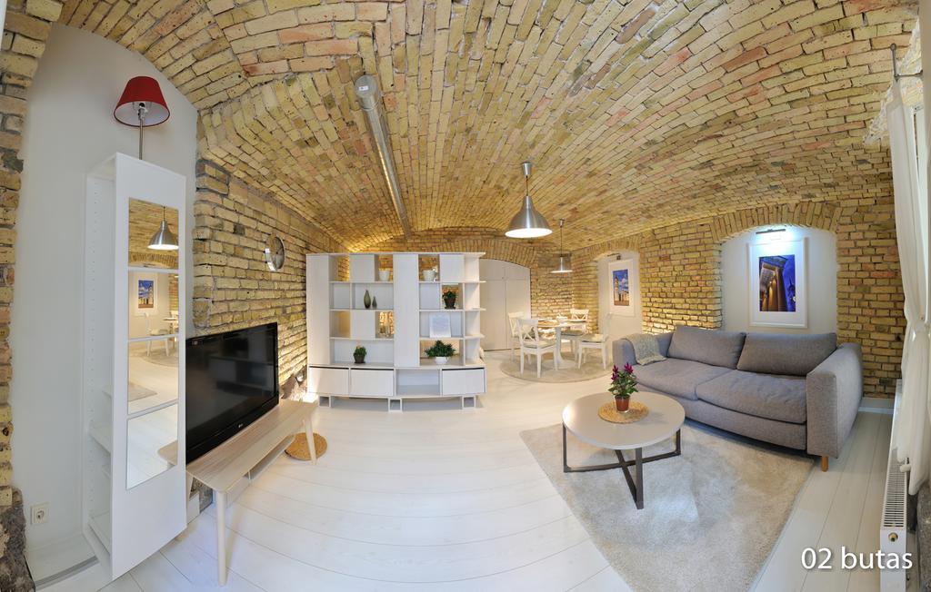 Six Apartment Simona Wilna Exterior foto